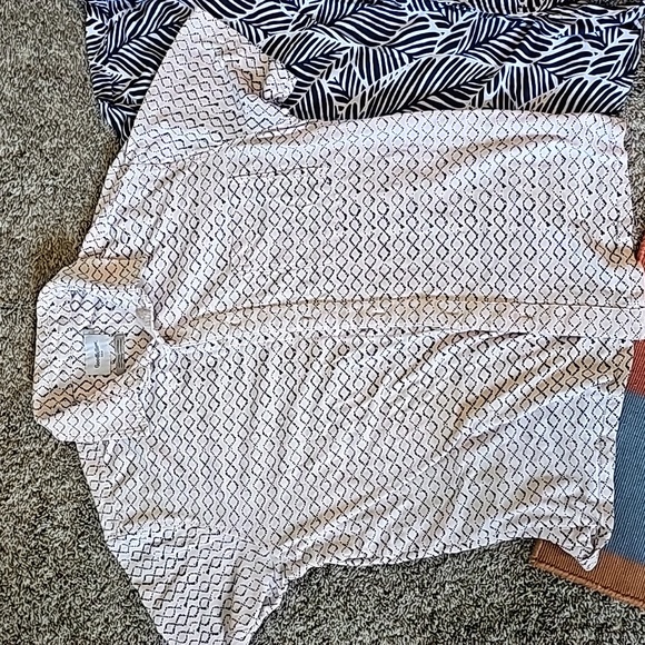 3 STUNNING GOODFELLOW SHORT SLEEVE SHIRTS - Picture 2 of 12